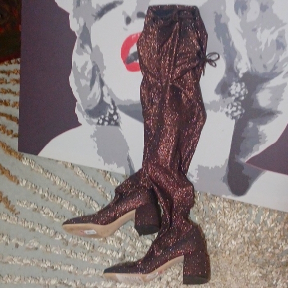 H&M Brown Over the Knee Boots - Picture 1 of 7